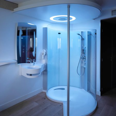 Cabine de douche en verre sur mesure