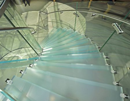 Escalier en verre